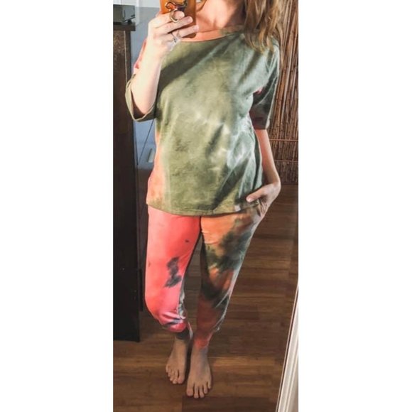 Eldridge  Tie Dye Jogger Set, Coral Mix - Picture 3 of 4